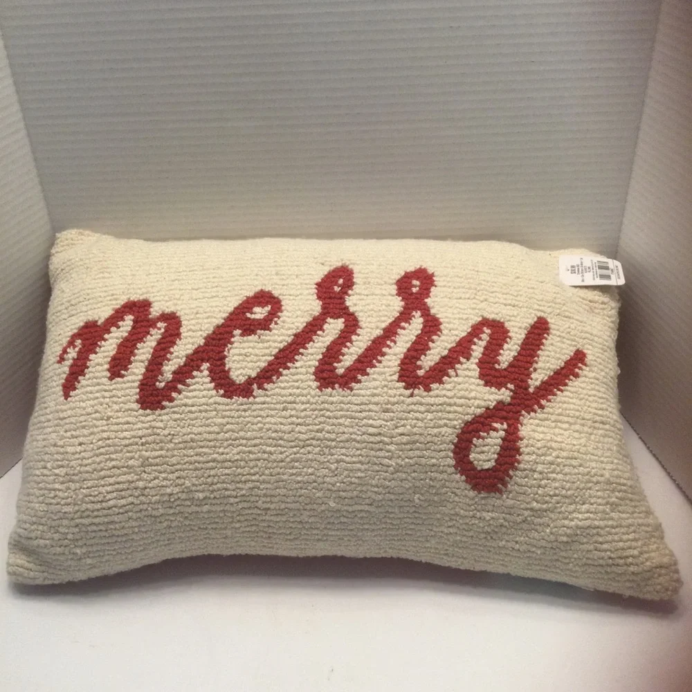 Hobby Lobby Christmas “Merry” Knit Throw Pillow Red Cream Sz 20”x12” NWT